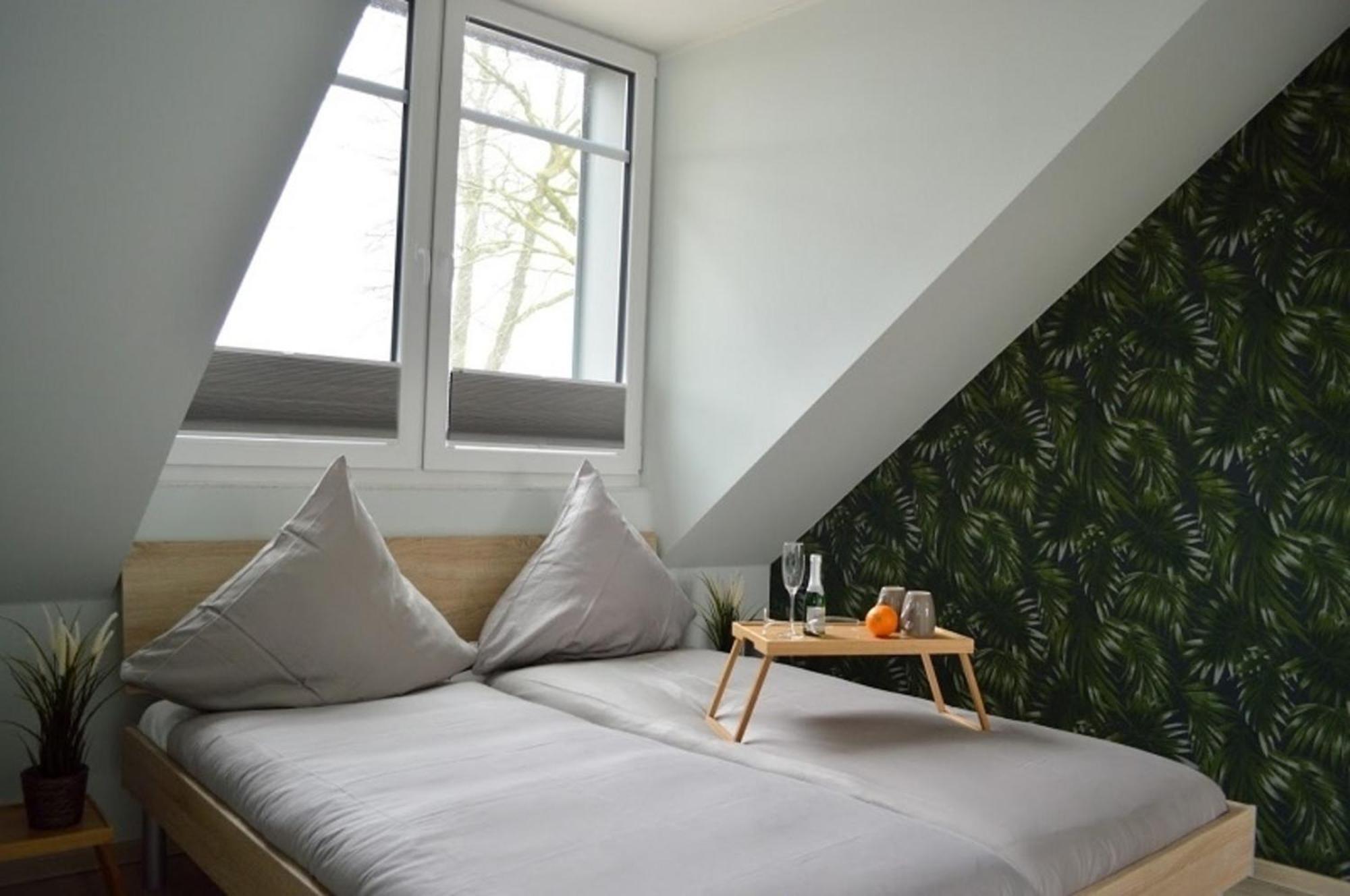 Traumkrone Ferienwohnungen - Abendrot Schortens Ngoại thất bức ảnh